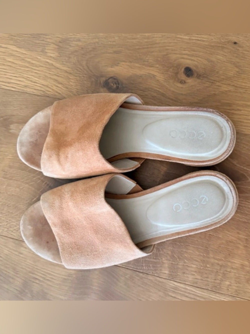 Ecco Women's Tan Suede Slide Sandals 9